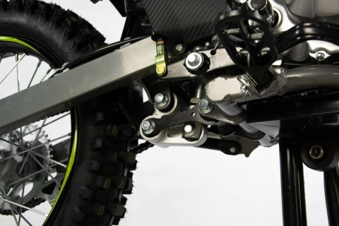 Cross ASIX DEFENDER 250 4T żółty