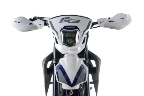 Cross ASIX XB83 250 4T piaskowy